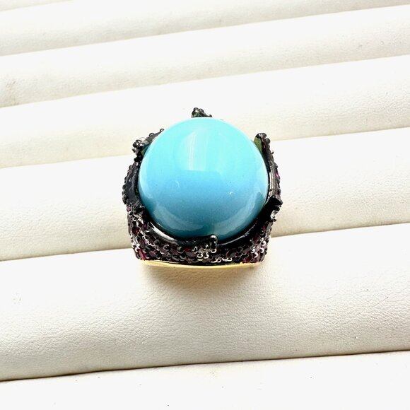 Joan Boyce Pink Crystal Gold Tone Statement Ring Size 6 - Picture 2 of 4